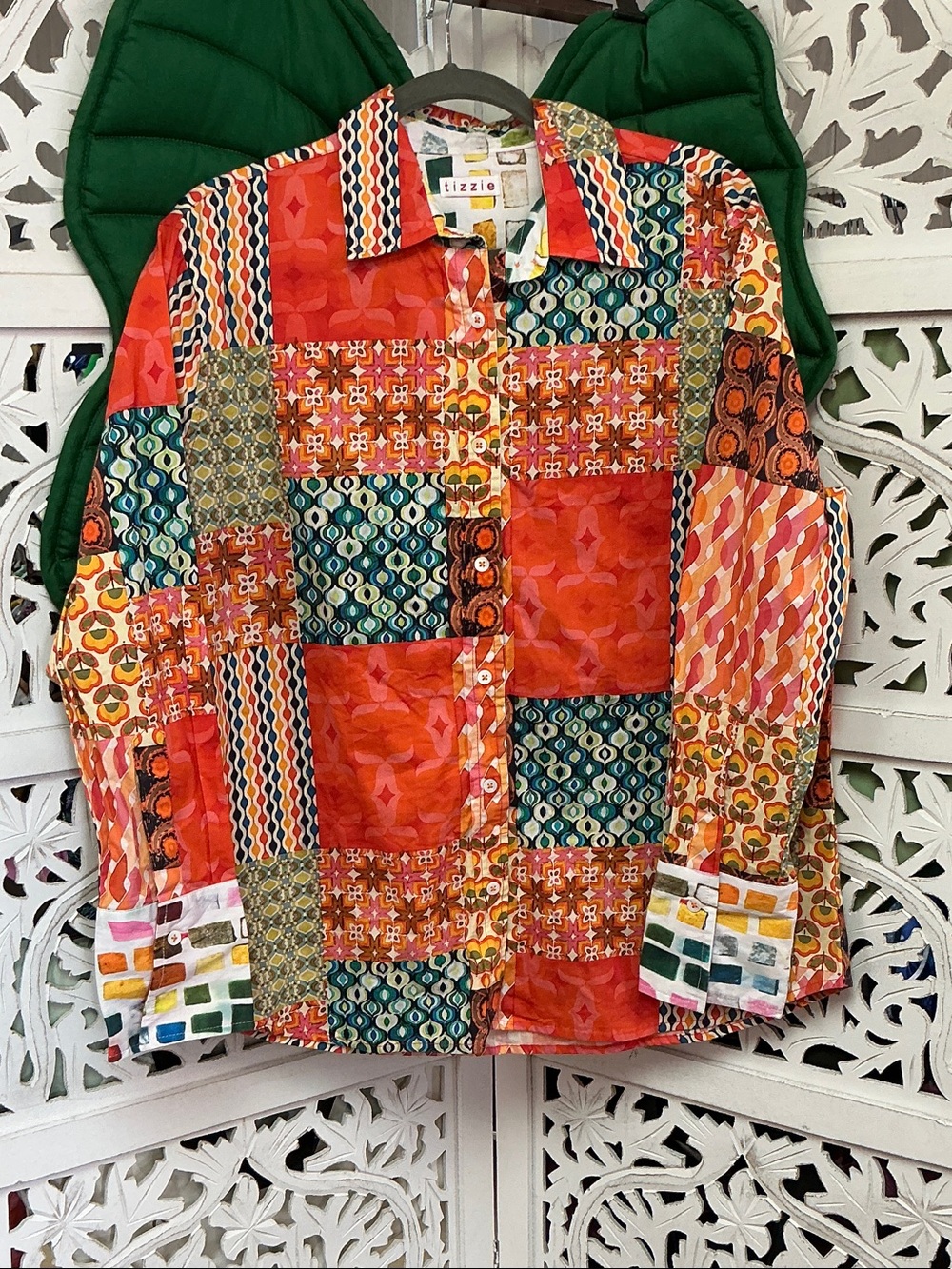 NWOT Tizzie by Dizzy Lizzie bright patchwork long sleeve button up shirt. XL